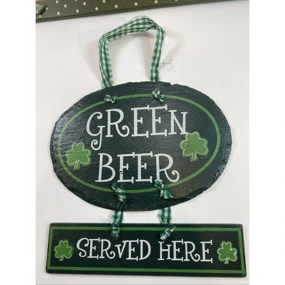 Irish Day Shamrock Wall Plaques/Door Sign ~ Set Of 2 ~‎ Defect